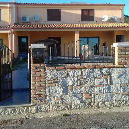 Le Torri Porto Corallo 빌라푸주